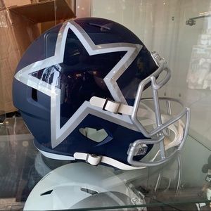 Meet your Posher, Emmanuel